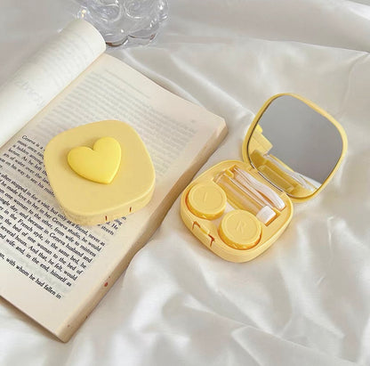 Heart-Shaped Contact Lens Case – Compact Travel Lens Organizer