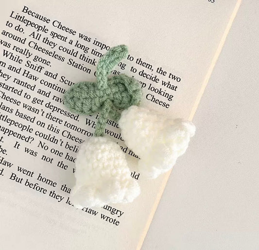 Crochet Flower Keychain & Pearl Charm – Handmade Aesthetic Bag Charm (3 Styles)